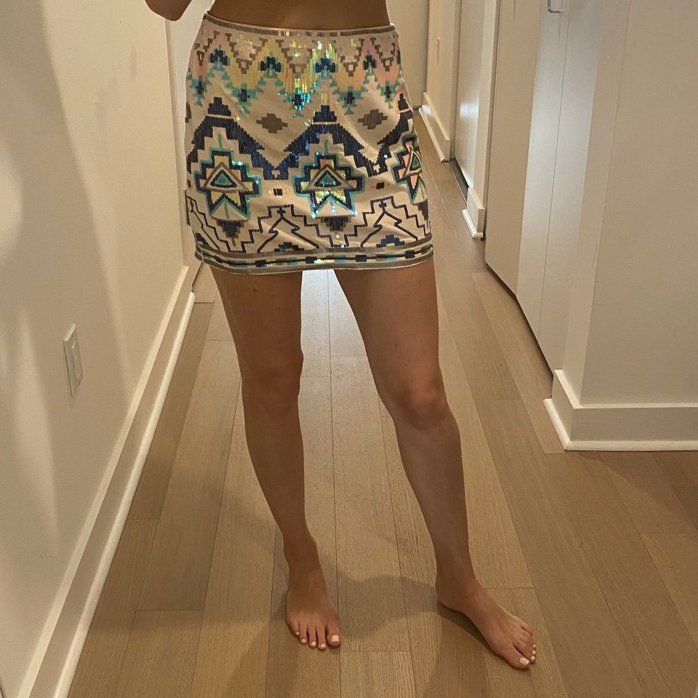 EXPRESS Cream/Aztec sequin mini skirt